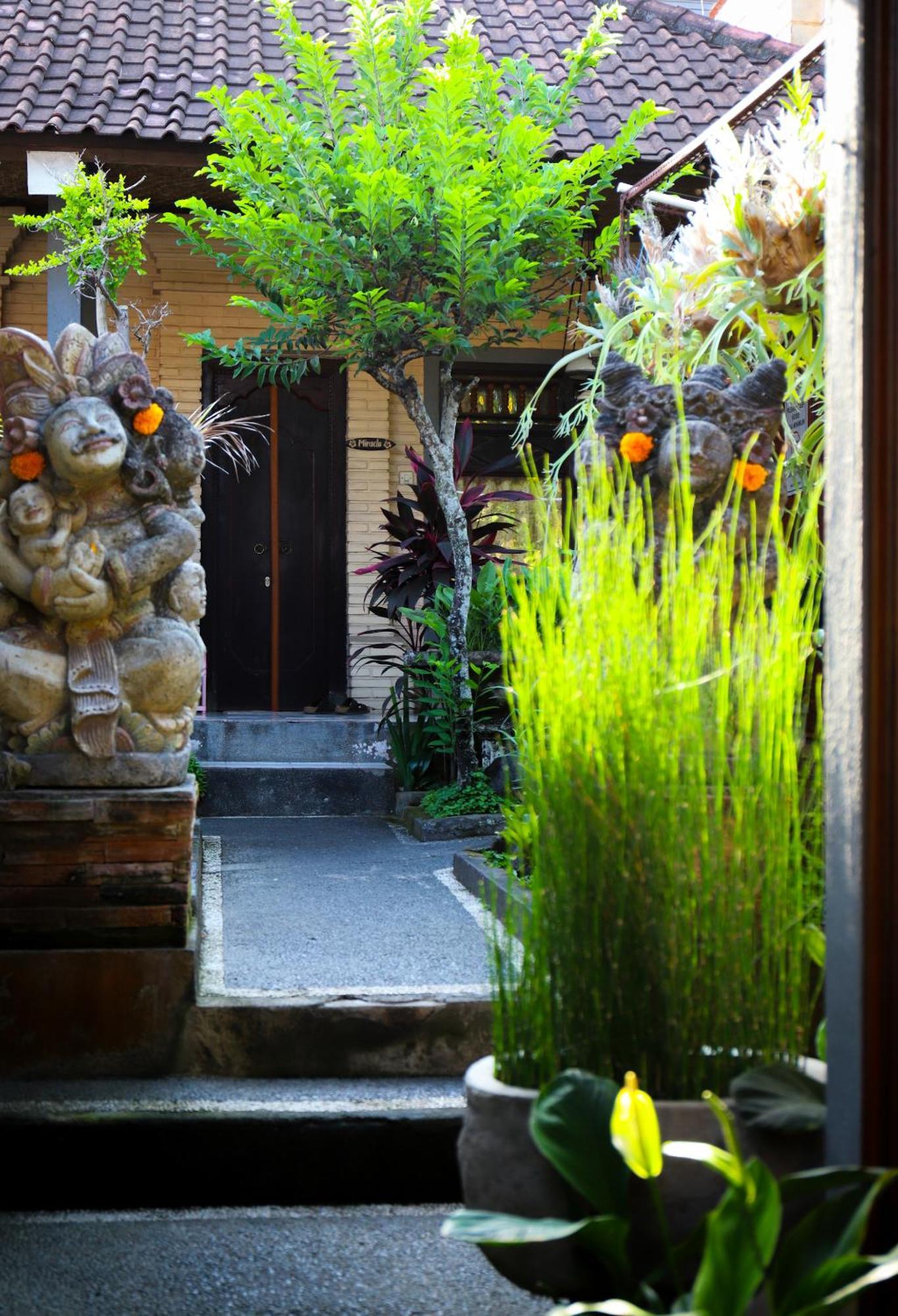 The Wayan House Hostel Ubud  Exterior photo